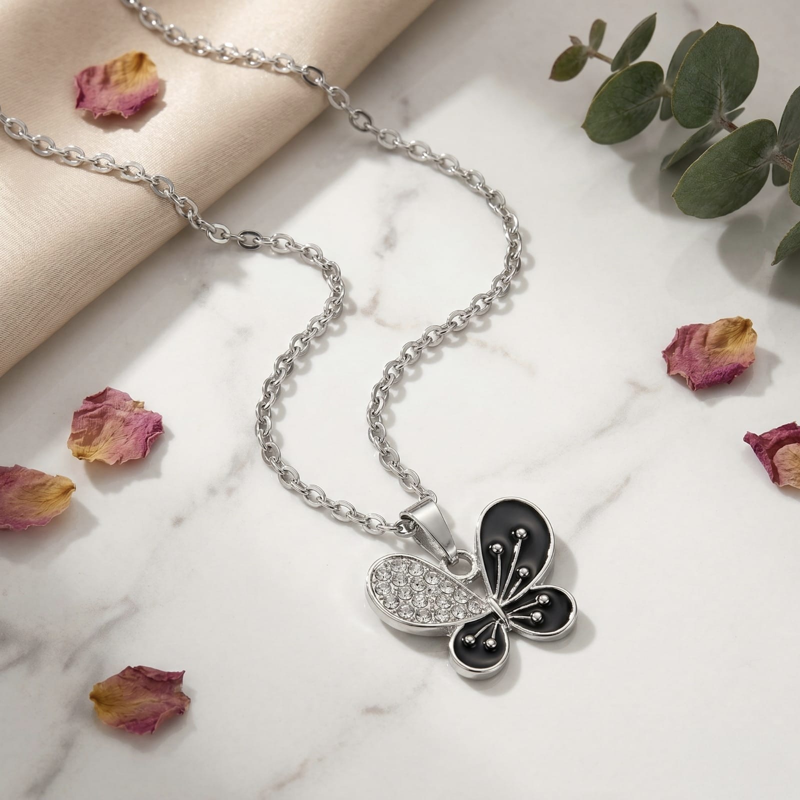 Classic Heart Pendant